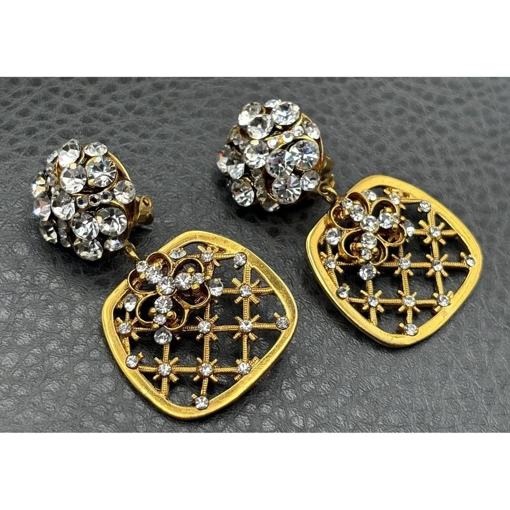 VTG Huge 80s Runway Rhinestone Filigree  Drop Dangle Clip On Earrings Gold Tone